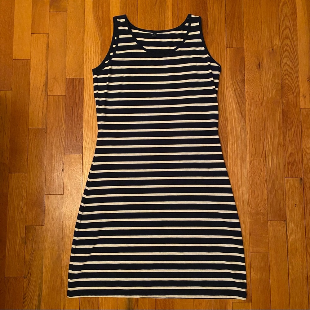 Casual and comfy striped dress